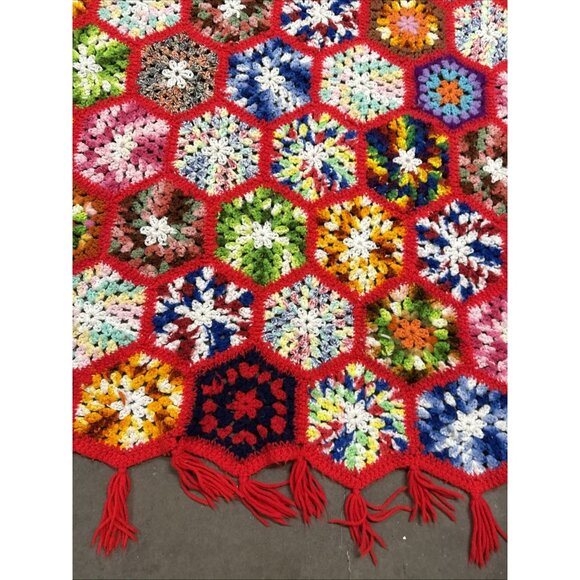 Beautiful Hand Crocheted Throw- Very Colorful- Unique Design 55x50 - Picture 3 of 11